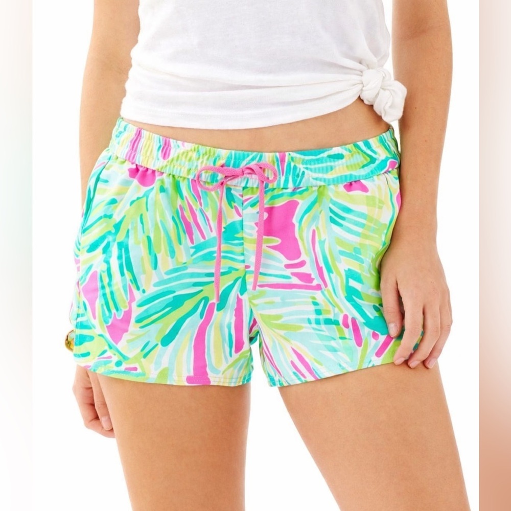 Lilly Pulitzer Luxletic Palm Print Nylon Runaround Running Shorts – Size Small